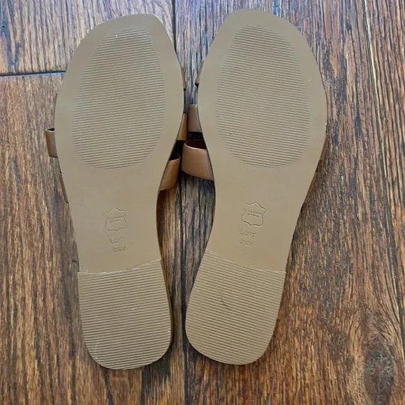 NWOT LOFT sandals. Size 6.5 color is brown - Picture 3 of 4